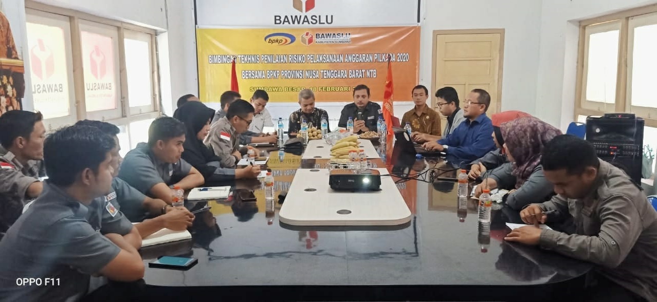 Perkuat Manajemen Keuangan Bawaslu Kabupaten Sumbawa Gelar Bimtek Bersama BPKP Provinsi NTB