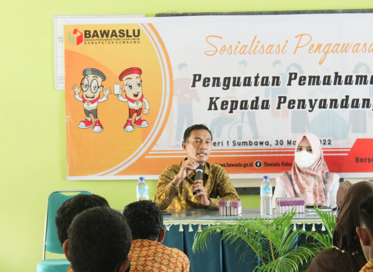 Sosialisasi Pengawasan Partisipatif" Bawaslu Kabupaten Sumbawa Kunjungi Penyandang Disabilitas"