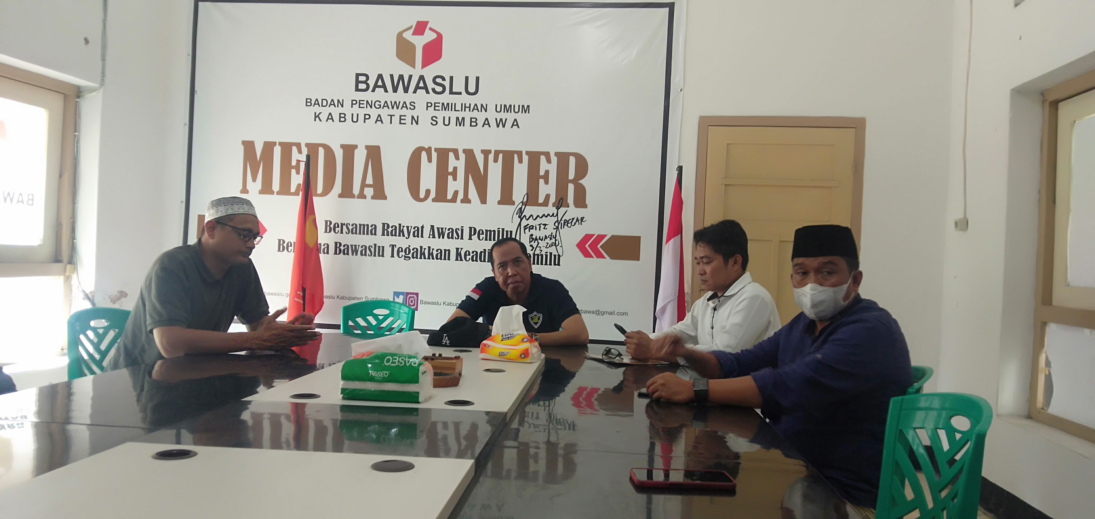 Kunjungan Kasek Bawaslu Provinsi NTB, Tekan kedisiplinan