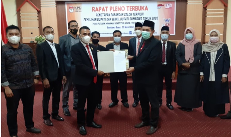 Hadiri Rapat Pleno Terbuka KPU Sumbawa, Bawaslu Terima BA