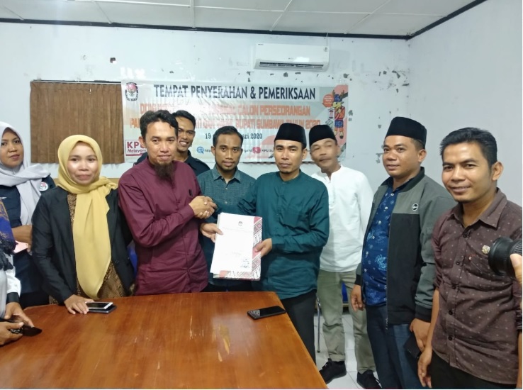 Bakal Paslon Perseorangan Penuhi Syarat Dukungan Minimal ; Bawaslu Awasi Tahapan Selanjutnya.