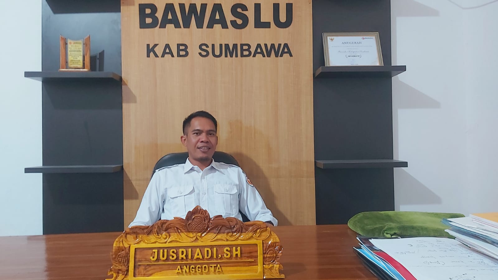 Bawaslu Sumbawa Minta KPU Segera Pasang Alat Peraga Kampanye Paslon
