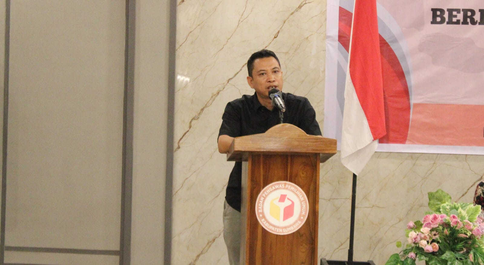 Arnan Jurami ketua Bawaslu Sumbawa 