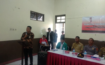 PELANTIKAN PENGAWAS TEMPAT PEMUNGUTAN SUARA (PTPS) SECARA SERENTAK