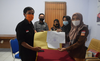 Tiga Calon Bupati Serahkan Berkas Perbaikan di Hari Pertama