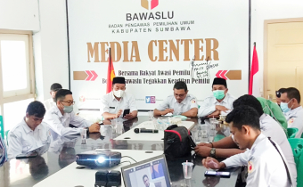 Laksanakan Halal bihalal Melalui Daring, Bawaslu NTB Tekankan Solidaritas