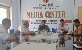 Telusuri Dugaan Netralitas Pegawai ASN, Bawaslu Kabupaten Sumbawa Undang Sekda Dan Wakil Bupati Sumbawa
