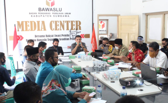 Hadapi Tahapan Pencalonan ; Bawaslu Laksanakan Rapat Koordinasi