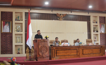 Bawaslu dan Bupati Ingatkan Kepala Desa