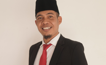 Bawaslu Sumbawa Telusuri Oknum Guru dengan Pose Nomor Urut Paslon 